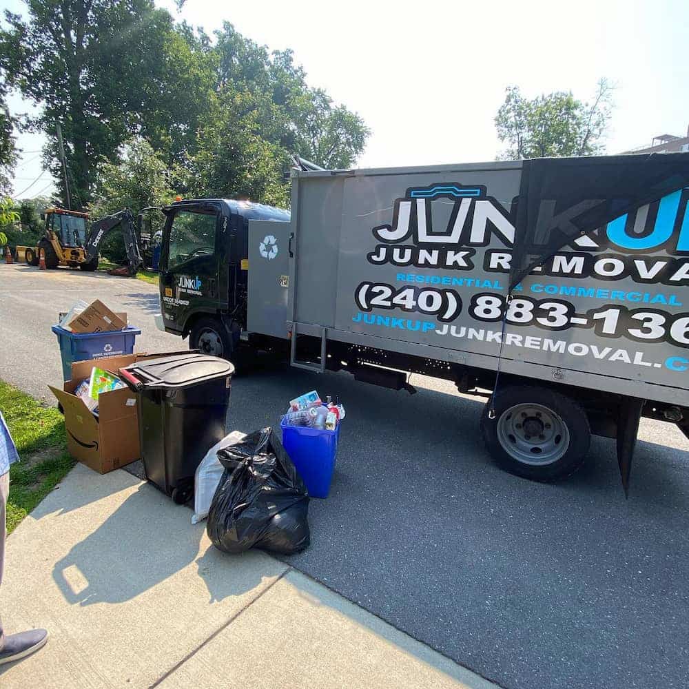 residential property cleanout before and after photos junkup junk removal Olney Md